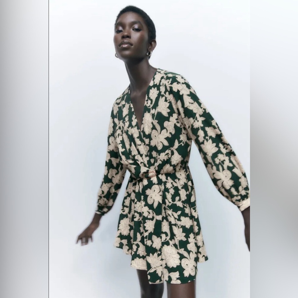 Zara Long Sleeve Short Jumpsuit in Green size Large NWT
